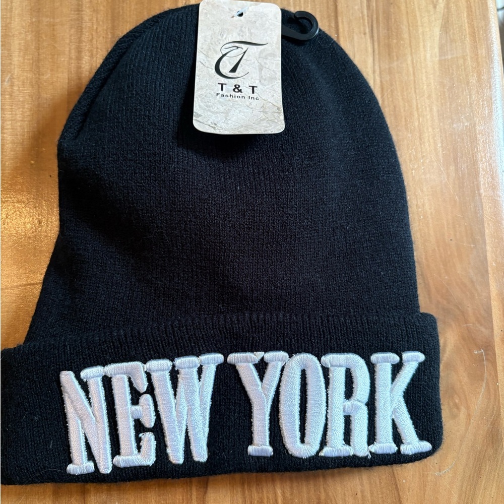 Black 'New York' Toque